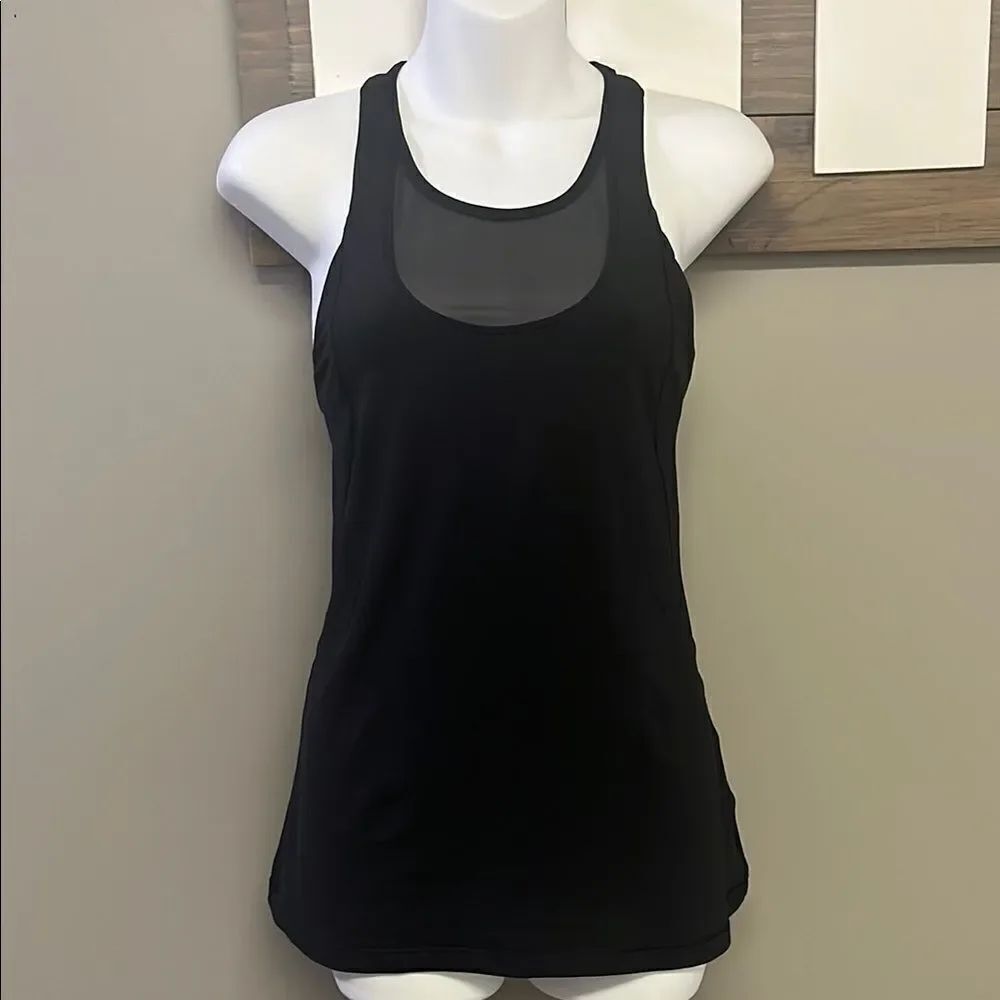 Lululemon Black Women's Racerback Tank Top Mesh Built-in Bra Size 6
